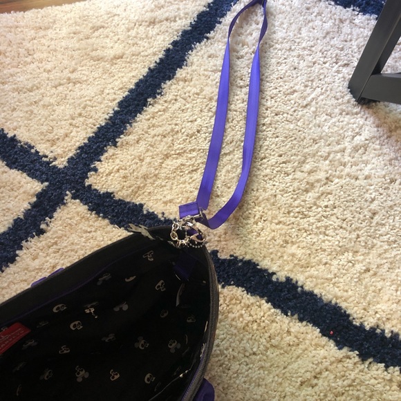 Disney Mickey & Friends 2021 Halloween Tote by Harveys - Picture 5 of 7